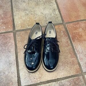 Zara Kids patent leather lace up shoe